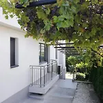 Black Sea Apartment Balchik