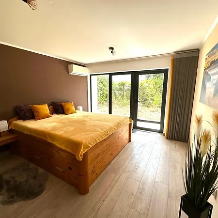 Black Sea Apartment *