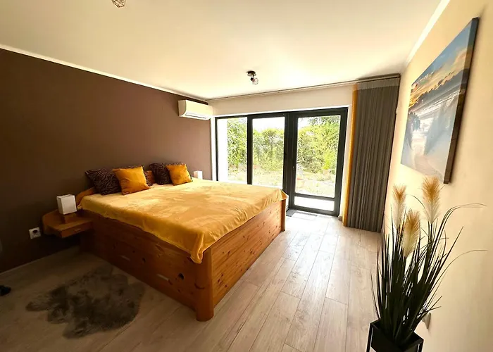 Black Sea Apartment *